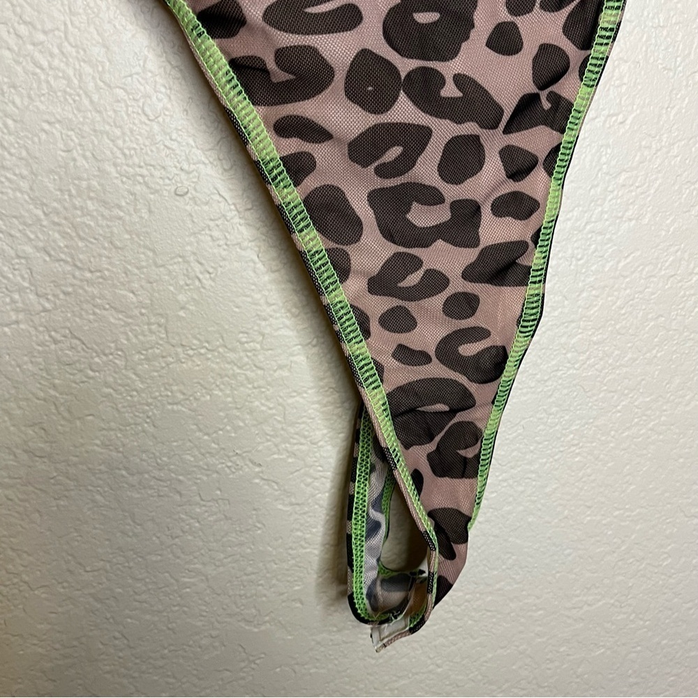 Leopard Animal Print Mock Neck Long Sleeve Bodysuit Size Medium Fits Small - Picture 5 of 14